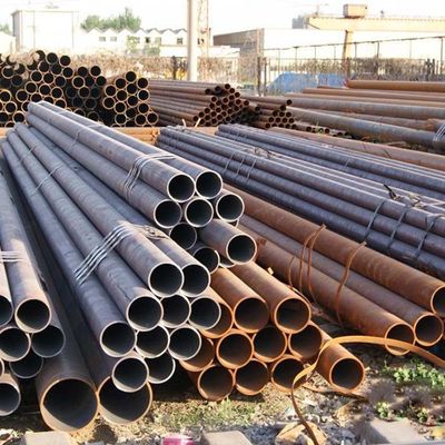 Q235/Q355 S235/S355 Ss400 أنابيب الفولاذ الكربوني الزجاجية الطلاء الأسود الحائط 1.65mm إلى 25mm